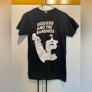 Siouxsie and the Banshees band shirt, unisex, fits men’s small. $30 obo 🙂